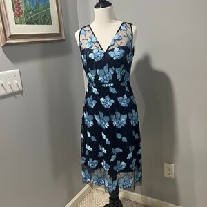 NWT Elie Tahari Blue Iridescent Embroidered Flowers Strapless Midi Dress Sz 2/4